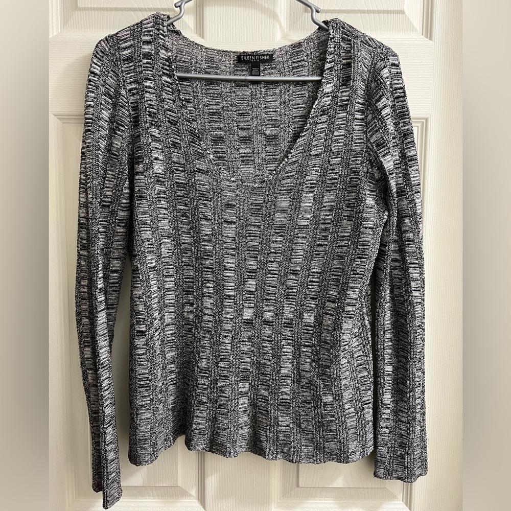 Eileen Fisher Lightweight V-Neck Silk/ Organic Linen Blend Sweater, Size PP - Picture 3 of 15